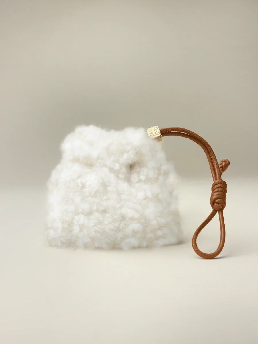 Shearling pouch Solo- Cloud